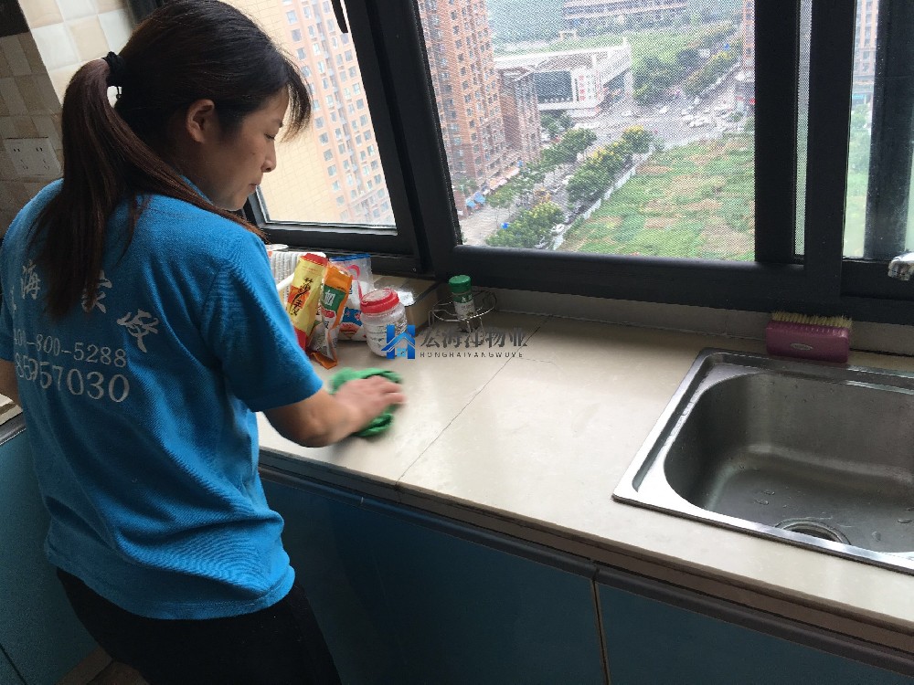 家庭保潔如何來(lái)規(guī)范？